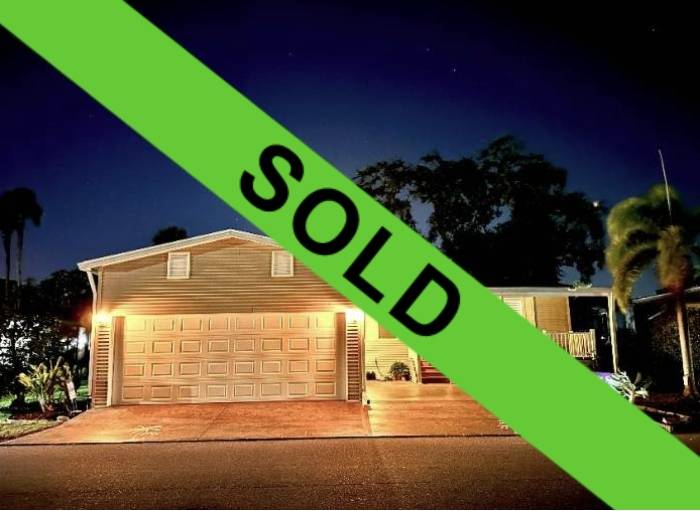 Ellenton, FL Mobile Home for Sale located at 210 Holland St Colony Cove